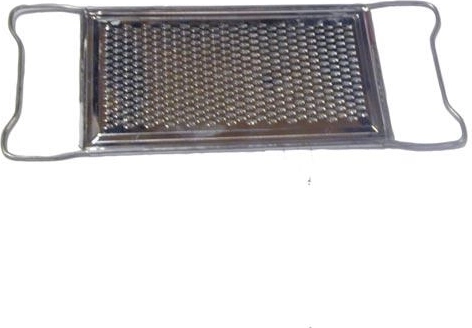 Ribežen za hren iz pocinkanega pločevinastega lista 29 × 11 cm