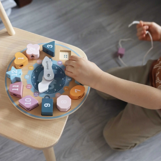 Razvrščanje oblik in prepoznavanje števil