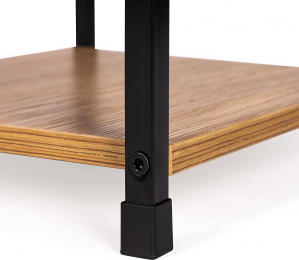 Stabilna konstrukcija z zaščito tal