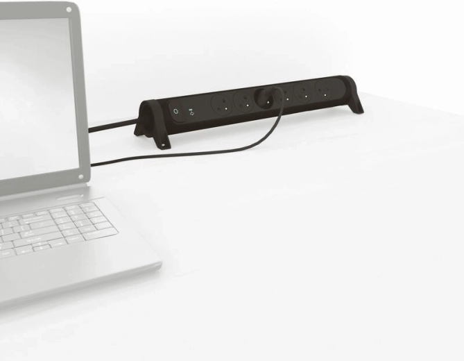 Urejen in organiziran delovni prostor