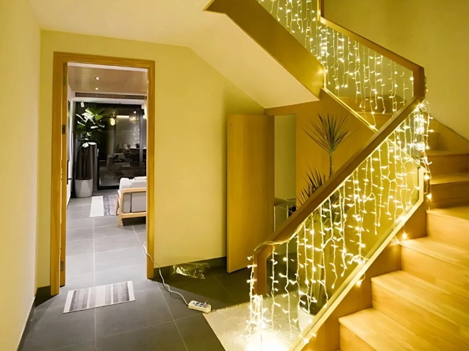Božični svetlobni obešalnik 300 LED tople bele USB