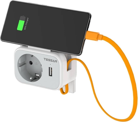 Stenska vtičnica Tessan z USB priključki