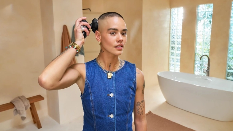 Mokro ali suho britje, ergonomija v dlani