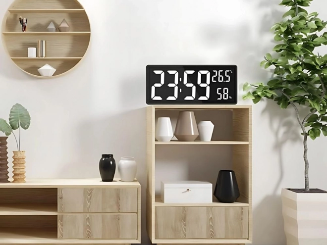 Velik in berljiv LED zaslon