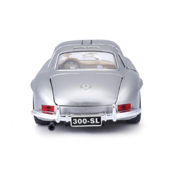 Bburago 1:24 Mercedes Benz 300SL srebrna 18-22023