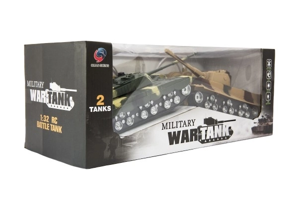 Dva RC tanki 1:32 z učinki