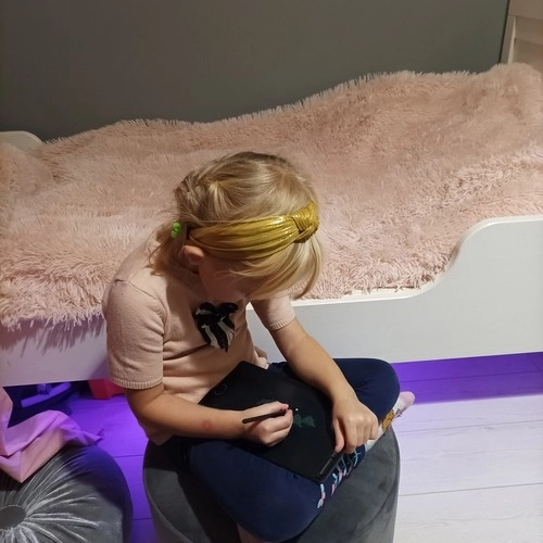 Risarski tablični računalnik 10" črn XL KRUZZEL 22455