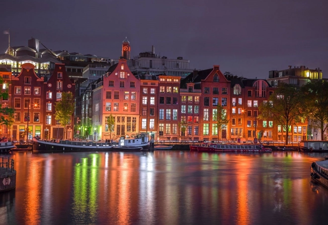 Lesena sestavljanka Nočni Amsterdam