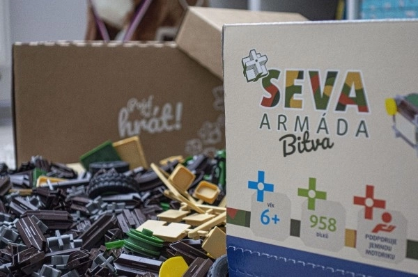 SEVA ARMADA Bitka plast 958 kos v škatli 27x38x18cm