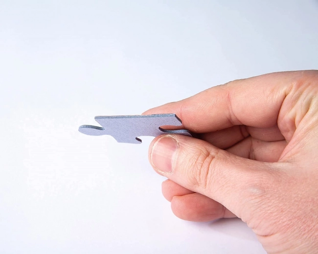 Natančni izrezi in kakovosten karton