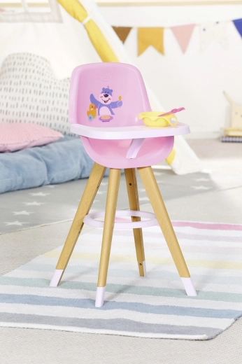 Prostoren pladenj za hranjenje in ustvarjanje