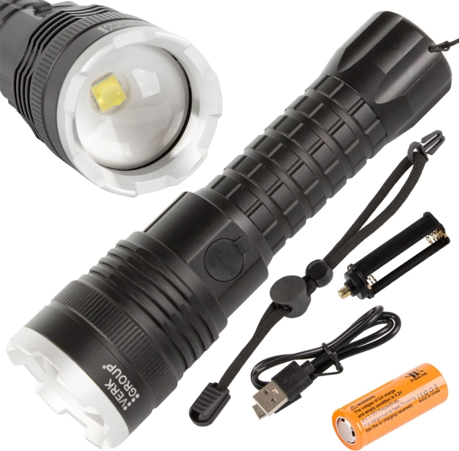 Vojaška taktična LED svetilka s CREE XHP90 zoomom od Bailong