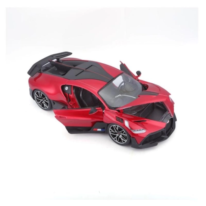Bburago model Bugatti Divo rdeči 1:18