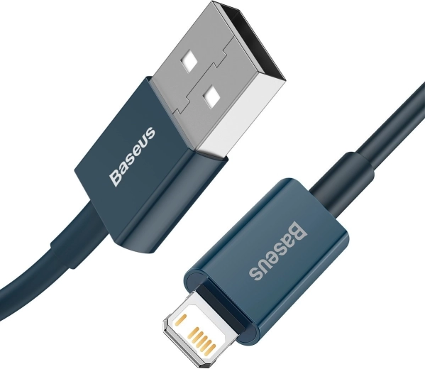 Vzdržljiv kabel z ojačanim konektorjem