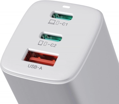 3 priključki: 2× USB‑C + 1× USB‑A