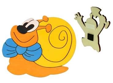 DoDo Lesena dekorativna magnetka polž