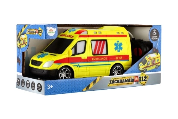 Avto RC reševalno vozilo plast 20cm na daljinsko upravljanje 27MHz na baterije s svetlobo v škatli 28x13x11cm