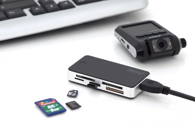 5-portni USB 3.0 SuperSpeed čitalnik pomnilniških kartic