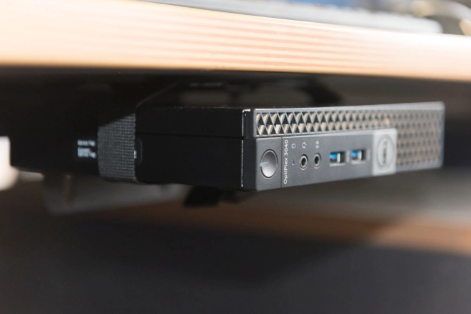 Nosilec za montažo MiniPC za monitorjem VESA 75x75, 100x100, max. obremenitev 5kg