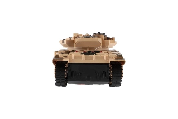 Daljinsko upravljan tank s polnilnim paketom in zvočnimi učinki