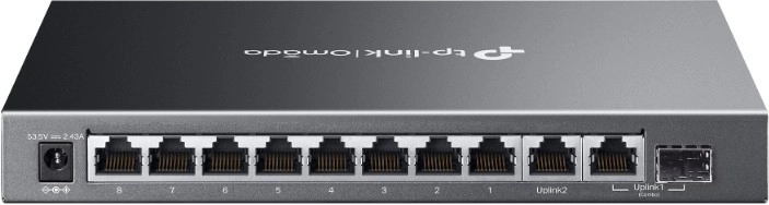 8× PoE+ z močjo do 123 W