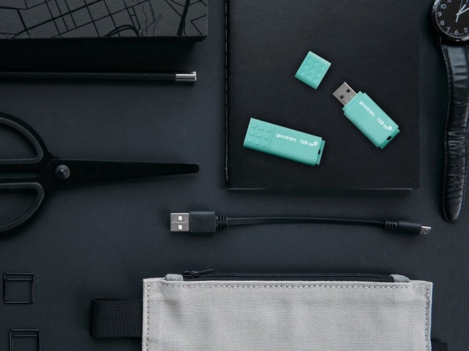 Pomnilniška kartica UME3 Care 64GB USB 3.0