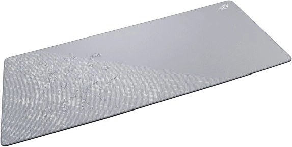 Troslojna zaščita, ki odbija vodo, olje in prah