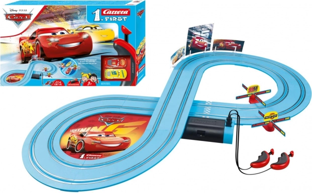 Avtocesta Carrera First CARS Friends Race 2,4 m