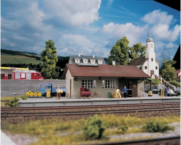 Skladišče Burgstein - model PIKO HOBBY