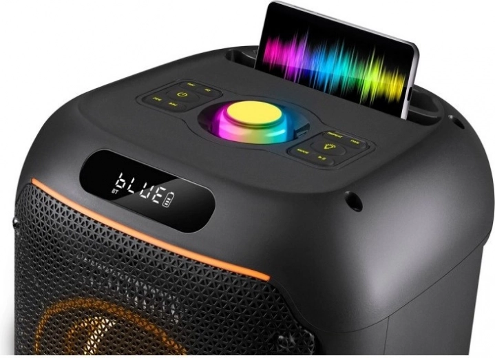 LED osvetlitev in bogato upravljanje