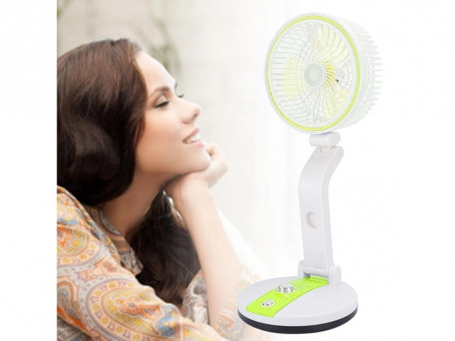 Prenosni zložljivi ventilator z LED svetlobo