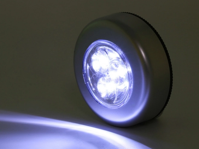 Brezžična samolepilna dotik svetilka za omaro s 3 LED