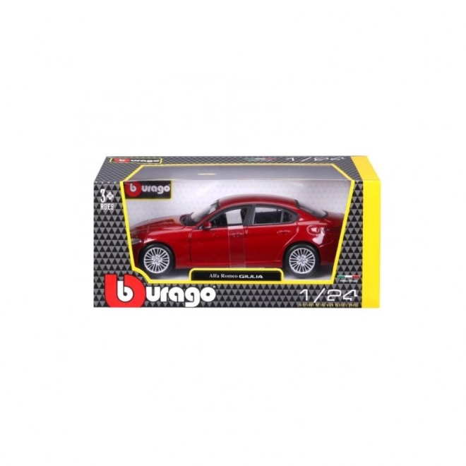 Bburago 1:24 Alfa Romeo Giulia (2016) Metalik rdeča 18-21080