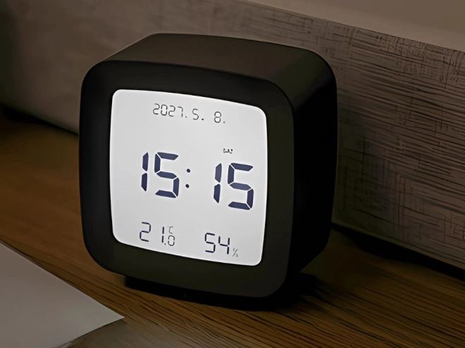 Digitalna budilka z LCD zaslonom in merjenjem temperature ter vlažnosti