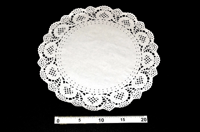 Papirnate čipke za torte 32 cm, 8 kosov