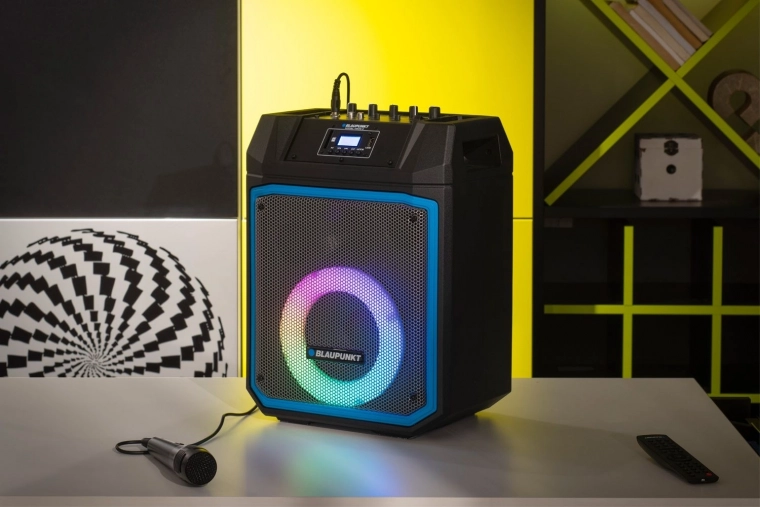 TWS stereo in univerzalna povezljivost