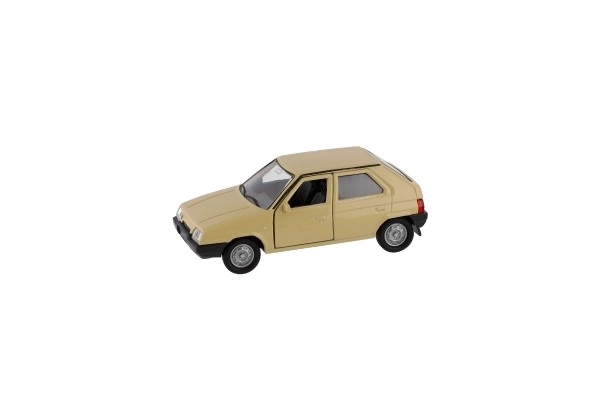 Auto Welly Škoda Favorit kov/plast 11cm 1:34 na prosti tek možnost 4 barv škatlica 15x7x7cm