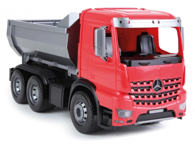 Lena Mercedes Arocs prekucnik