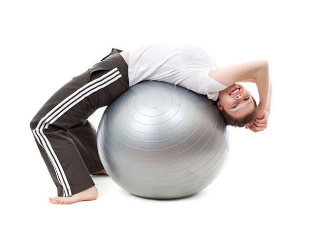 Gimnastična vadbena žoga s črpalko