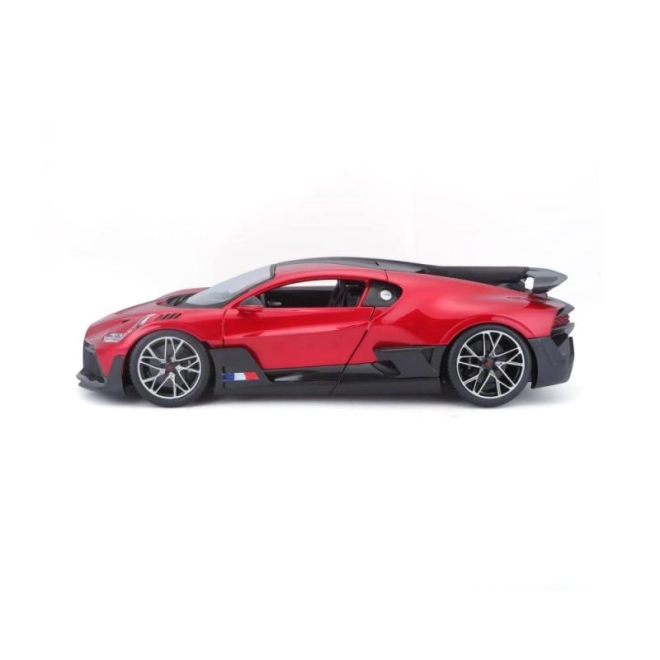 Bburago model Bugatti Divo rdeči 1:18