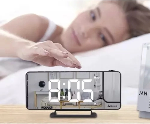 Zrcalni LED zaslon z velikimi številkami