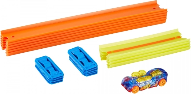 Vključen avtomobilček v merilu 1:64