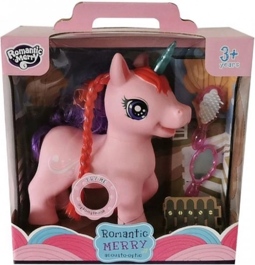 Poje in oddaja vesele zvoke