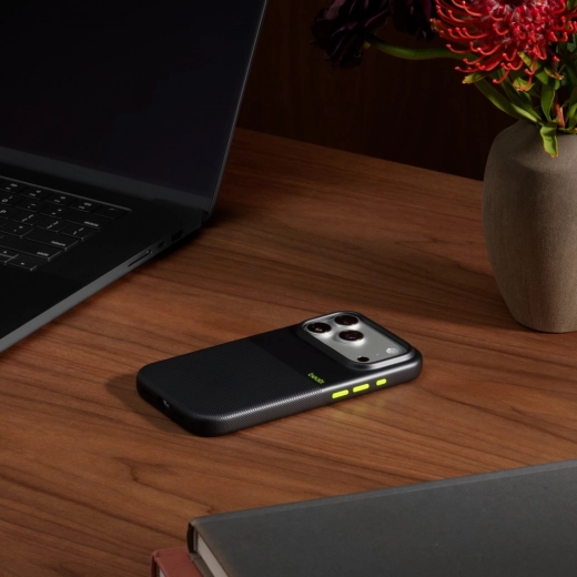 Nedrseča tekstura in zanesljiv oprijem