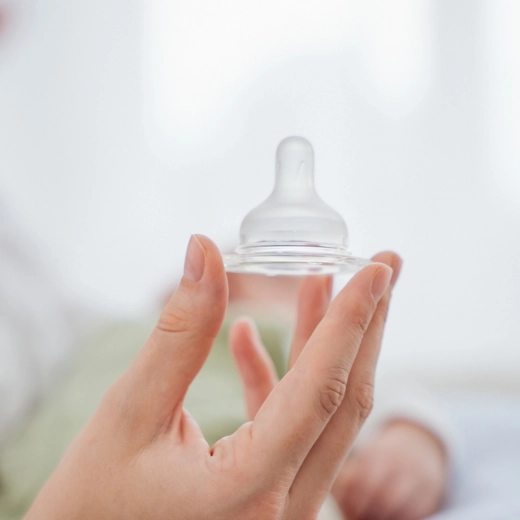 Mehka silikonska duda kot pri dojki