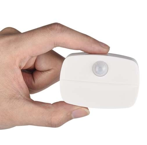 LED nočna svetilka s senzorjem gibanja Izoxis 24240