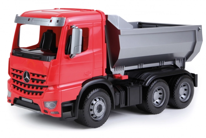 Lena Mercedes Arocs prekucnik