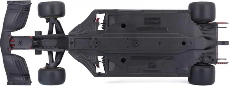 Kovinska izdelava in realistične pnevmatike