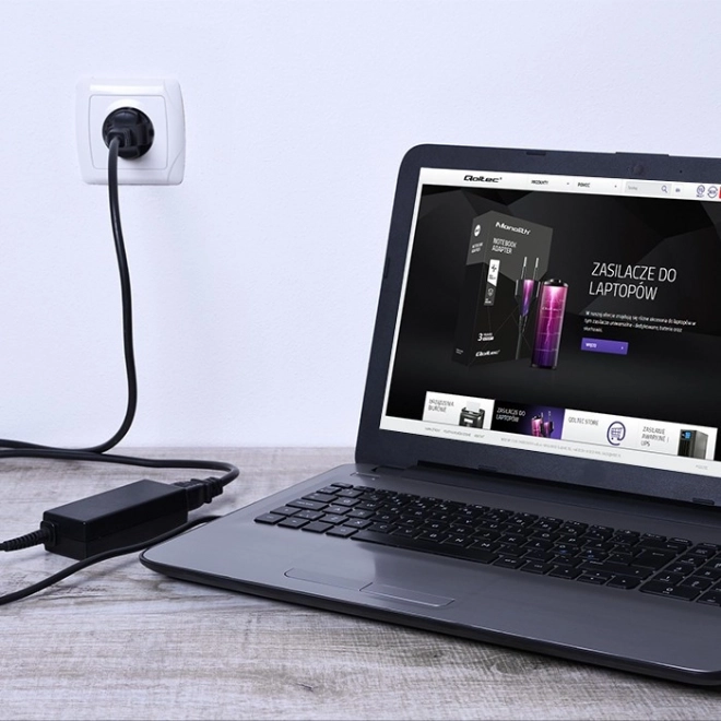 Napajalnik za Dell 90W