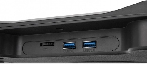 Vgrajen USB in preprosto upravljanje